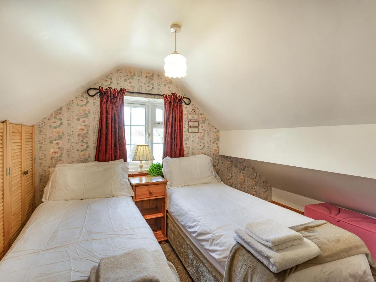 Vila Halfen Granary Pont-Robert Exteriér fotografie