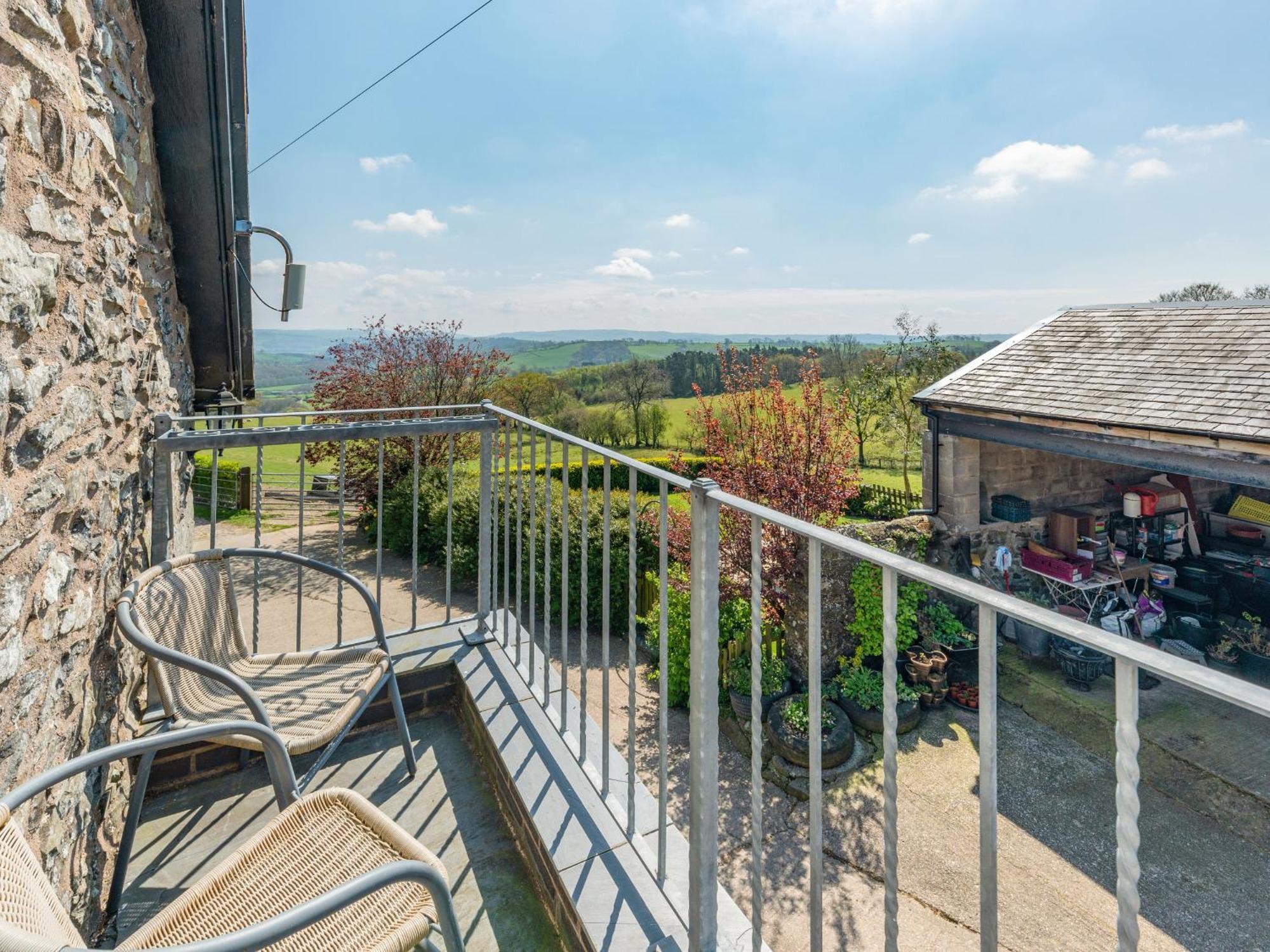 Vila Halfen Granary Pont-Robert Exteriér fotografie